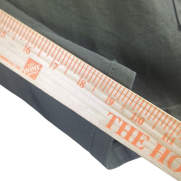 Signature Gold Levi Strauss Olive Green Cargo Shorts Mens 46 Hits At The Knee - Picture 6 of 16